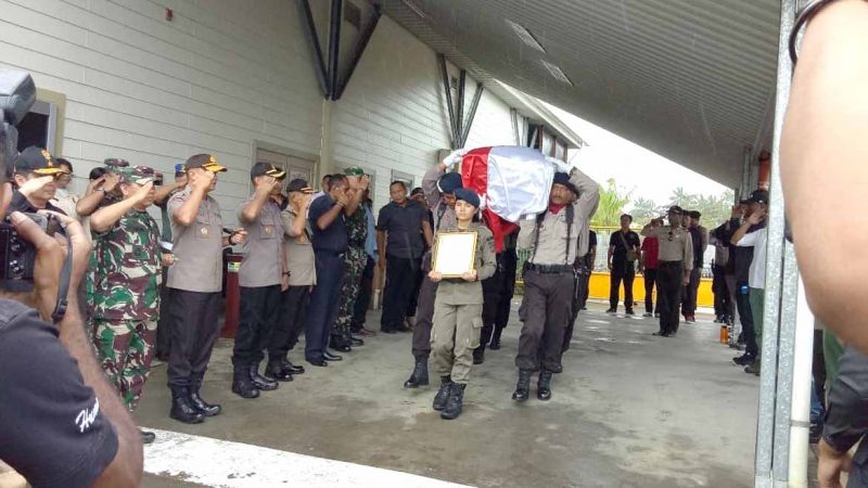 Bupati Puncak Kutuk Pembunuhan Terhadap Brigadir Hedar