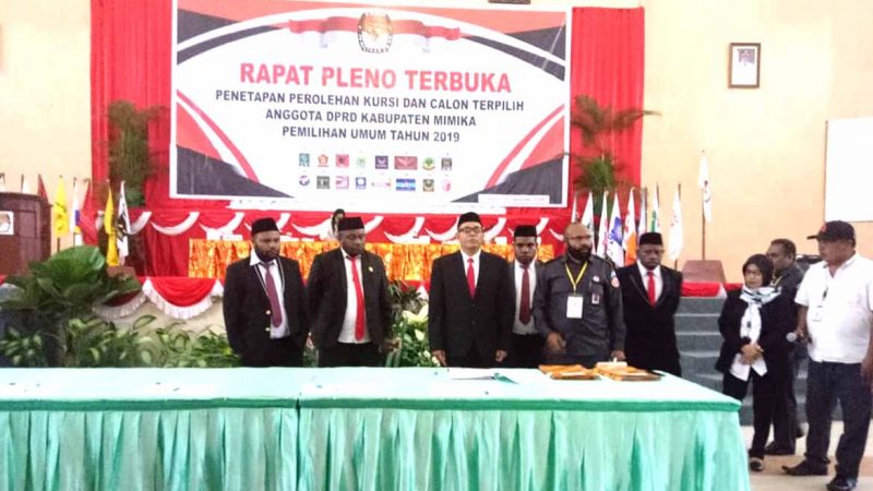 KPU Mimika Tetapkan 35 Calon DPRD Terpilih