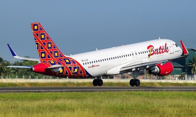 Dua pesawat Batik Air Terbang Perdana ke Bandara Timika