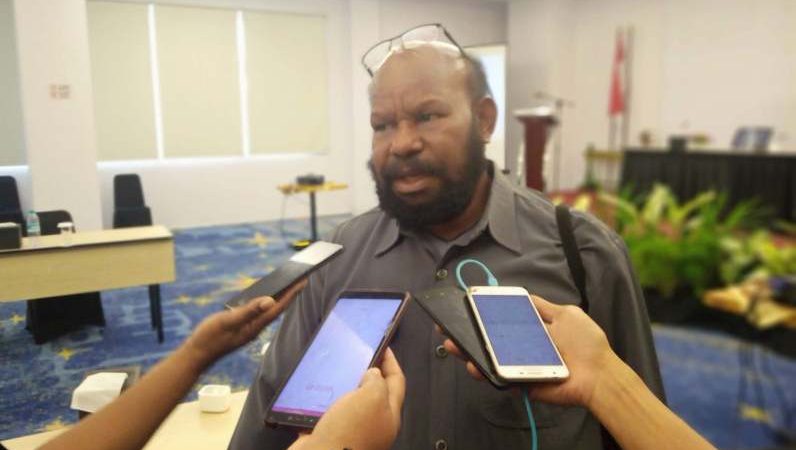 Karel Gwijangge : Atasi Banjir di Mimika, Pemkab Harus Bangun Kanal