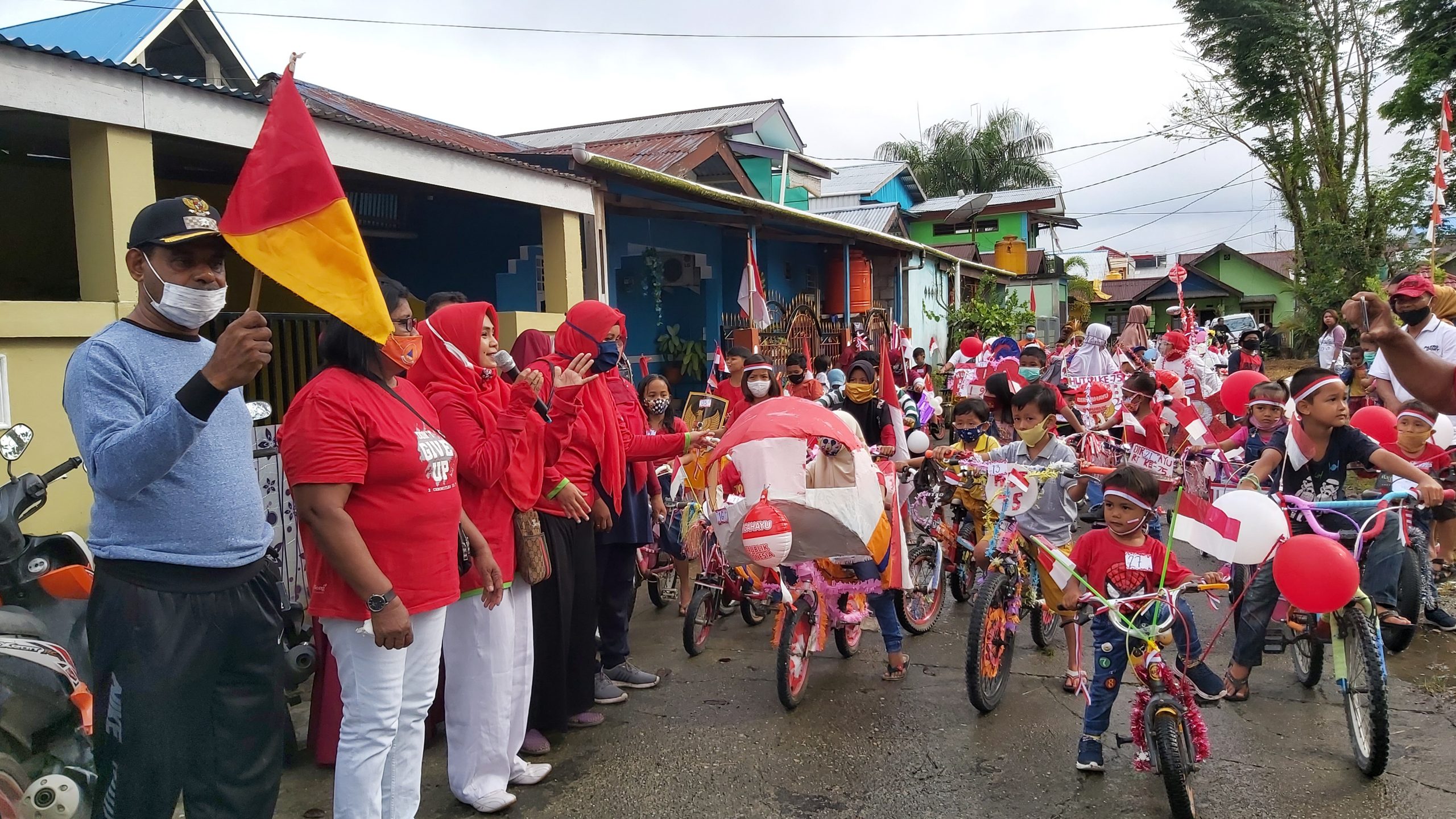 Meriahkan HUT RI 75, Perum Bumi Kamoro Indah Selenggarakan Sepeda Hias
