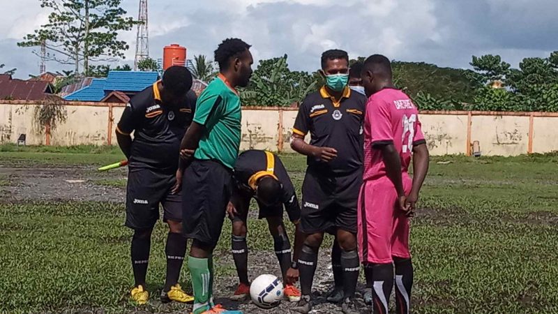 Dua Tim Mimika Barat Raih Kemenangan, Yohanes Tokeyau Borong 4 Gol