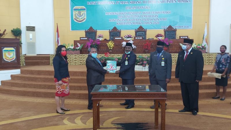 DPRD Mimika Sahkan Dua Perda Non APBD Penyertaan Modal Pemkab