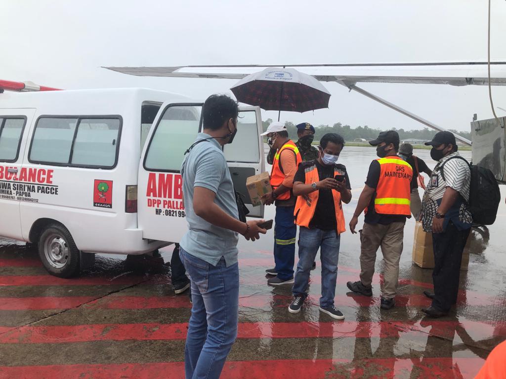 Jenazah Tukang Ojek Penikaman di Ilaga di bawa ke Barru