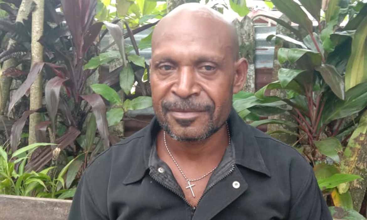 Distrik Hoya Masih Terisolir, Warga Desak Pemkab Bangunkan Lapangan Terbang