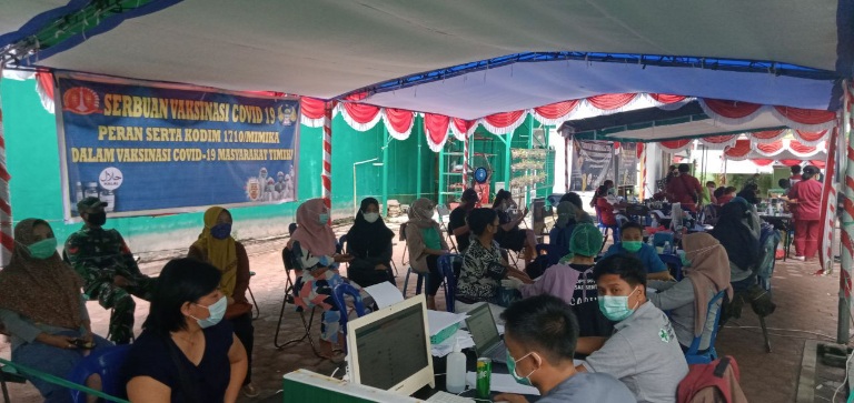 Cegah Covid-19, Kodim 1710 Gelar Serbuan Vaksinasi Untuk Masyarakat