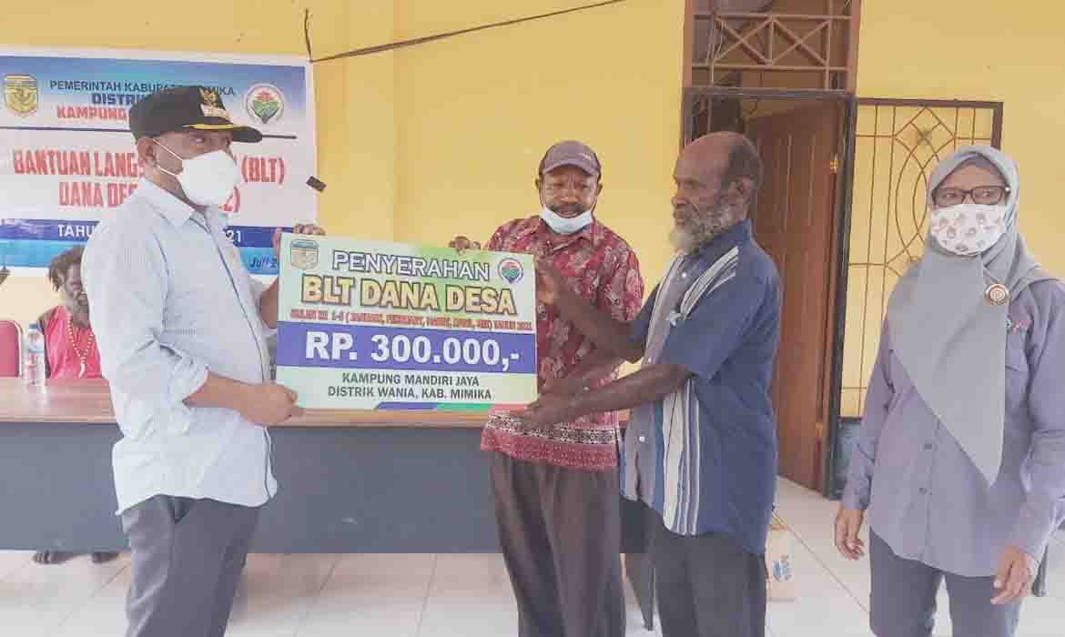 Kampung Mandiri Jaya Bagikan BLT Kepada 311 KK