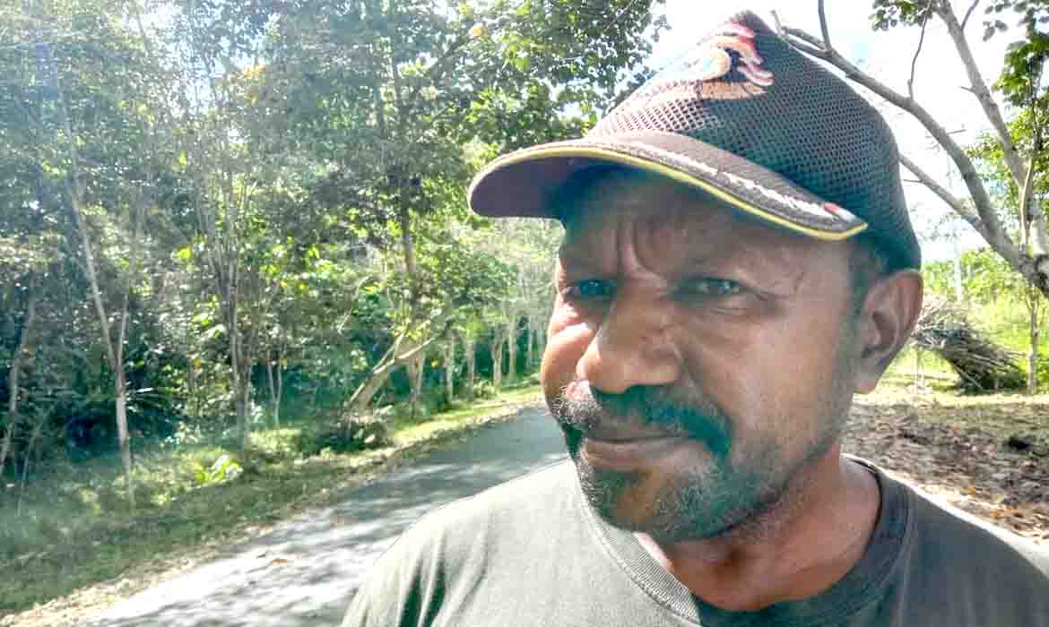 Kepala Kampung Mandiri Jaya Tagih Janji DPU Bangun jalan Masuk Kampung