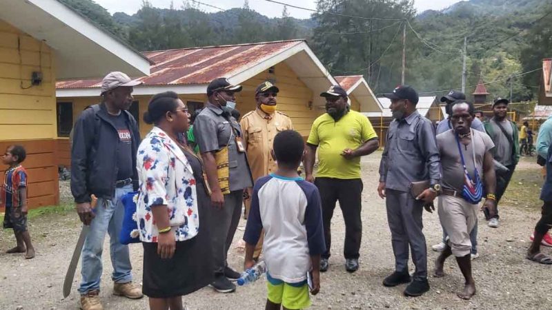 Warga Banti Minta Pemerintah Bangun Jalan dan Lapter