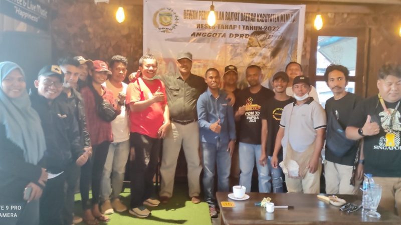 Reses Dengan Wartawan dan Mahasiswa, Saleh Alhamid Berikan Bajo Koko Sambut Puasa