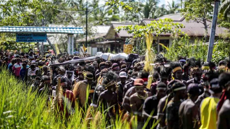 Gereja Katolik dan Suku Mimika Wee Akhirnya Meminta Maaf Atas Kesalahan Masa Lalu