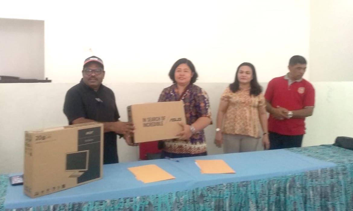 Freeport Berikan Bantuan Fasilitas Elektronik Pendukung Pendidikan di Sentra Pendidikan