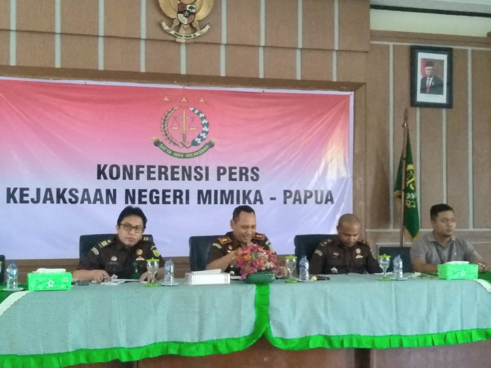 Kejari Mimika Tetapkan Dua Orang Tersangka Korupsi BLT DD di Kampung Bintang Lima
