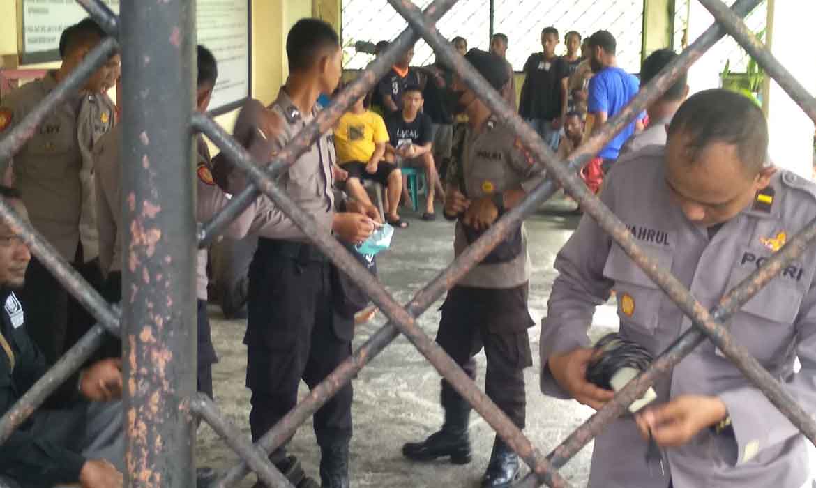 Cegah Adanya Barang Berbahaya di Rutan, Polres Mimika Laksanakan Razia