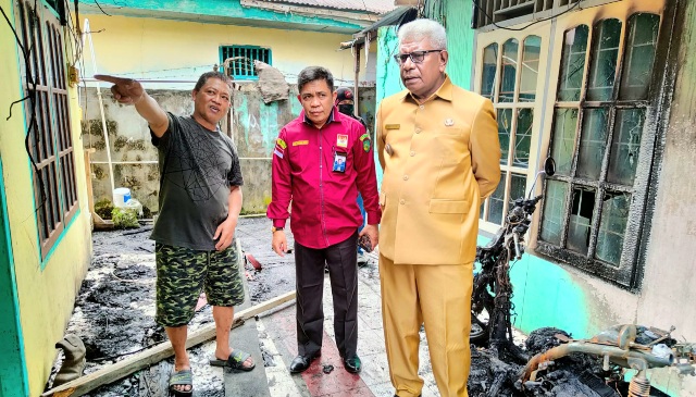 Wabup Rettob Sambangi Lokasi Kebakaran Jalan Kartini