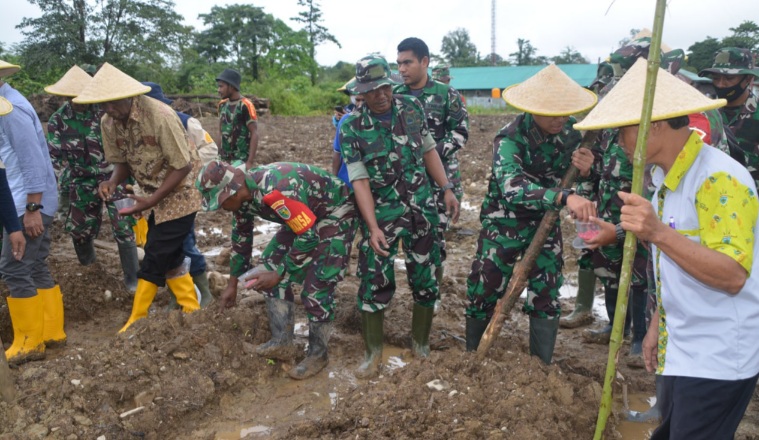 Wujudkan Ketahanan Pangan Wilayah, Kodim Mimika Gelar Kegiatan Penanaman Jagung