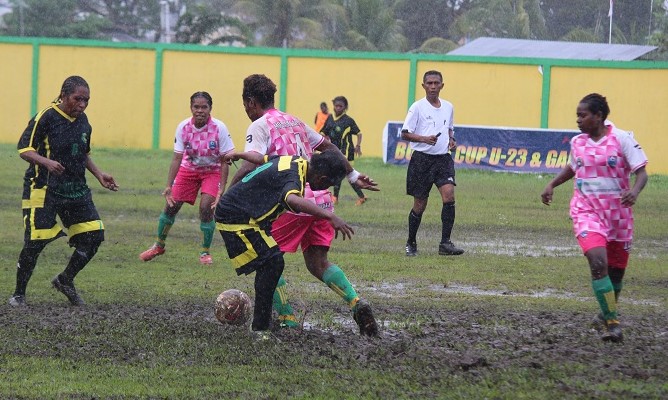 Putri Mpaigelah FC Menang 2-0 Atas Putri Meepago FC