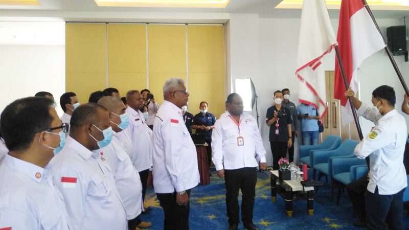 Jabat Ketua PMI Mimika, Wabup John Rettob : Ini Panggilan Kemanusiaan