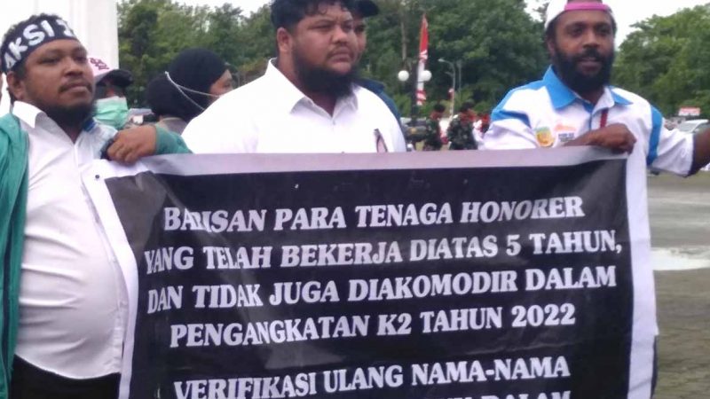 Moment HUT RI ke 77, Aliansi Honorer Mimika Datangi Kantor Sentra Pemerintah Pertanyakan Nasib Mereka