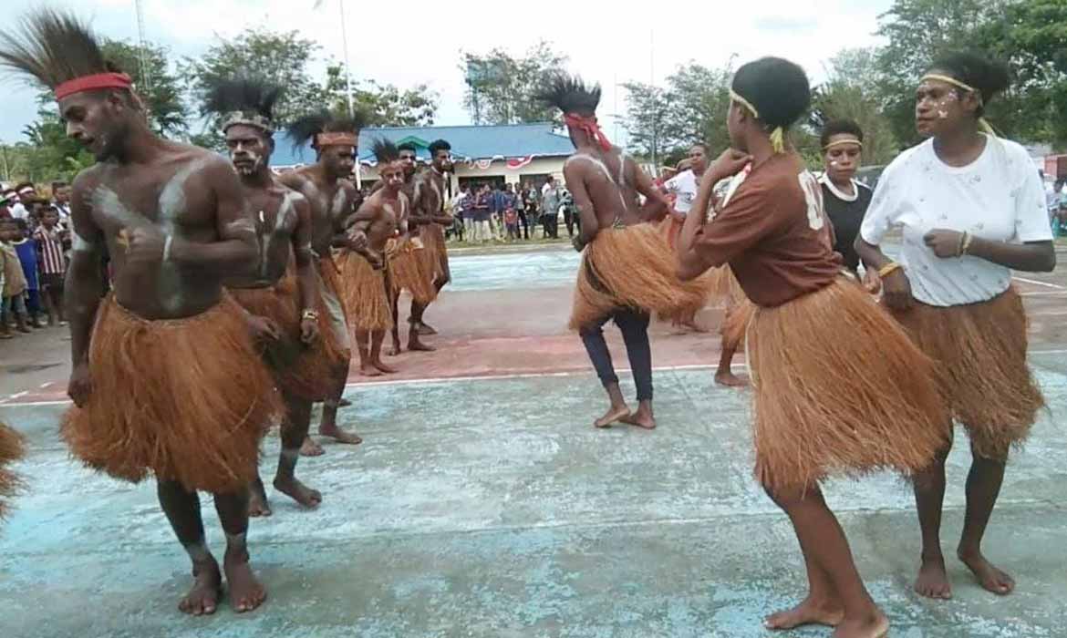 Meriahkan HUT TNI ke 77, Kodim Mimika Gelar Lomba Tari Seka