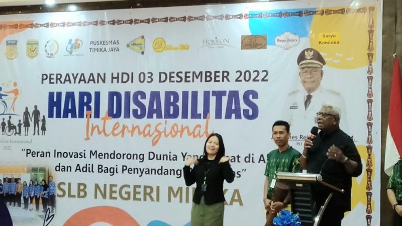 Perayaan Hari Disabilitas Internasional, Plt. Bupati JR Janjikan Lahan untuk SLB Negeri Mimika di Tahun Depan
