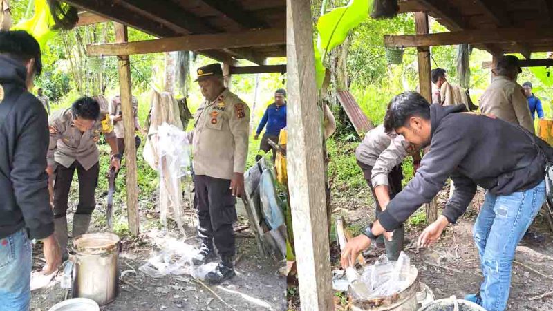 Tempat Penyulingan Miras Lokal Di Mimika Timur Dibongkar Polisi