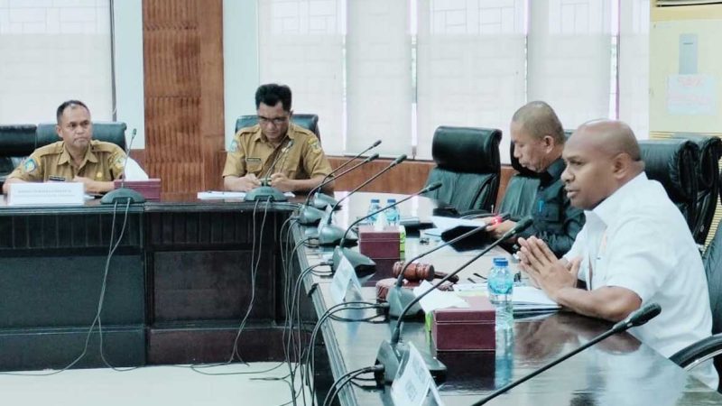 Sikapi Persoalan Klasik Kelangkaan Minyak Tanah, Komisi B DPRD Mimika RDP Dengan Disperindag dan Pertamina