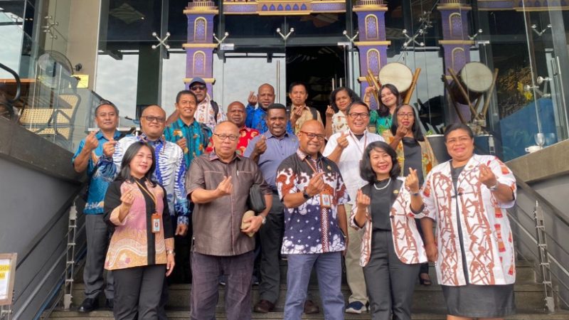 Gandeng Dinas Peternakan dan Pertanian, Komisi B ke Surabaya Pelajari Pembuatan Pakan Ternak