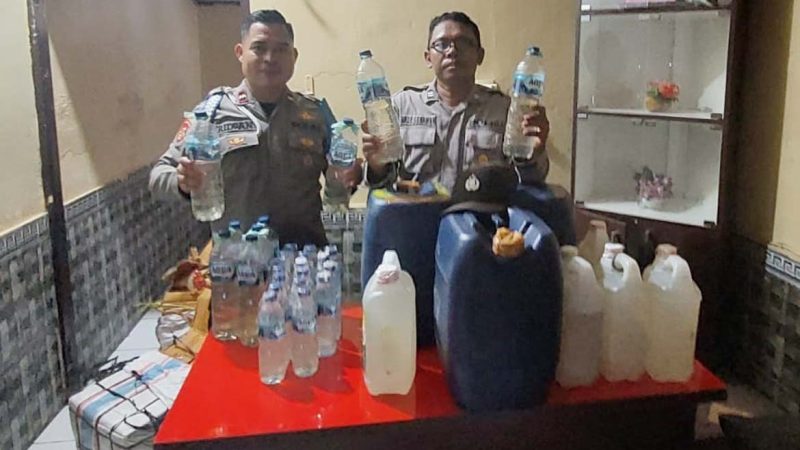 138 Liter Sopi Diamankan Polisi saat KM Sirimau Berlabuh