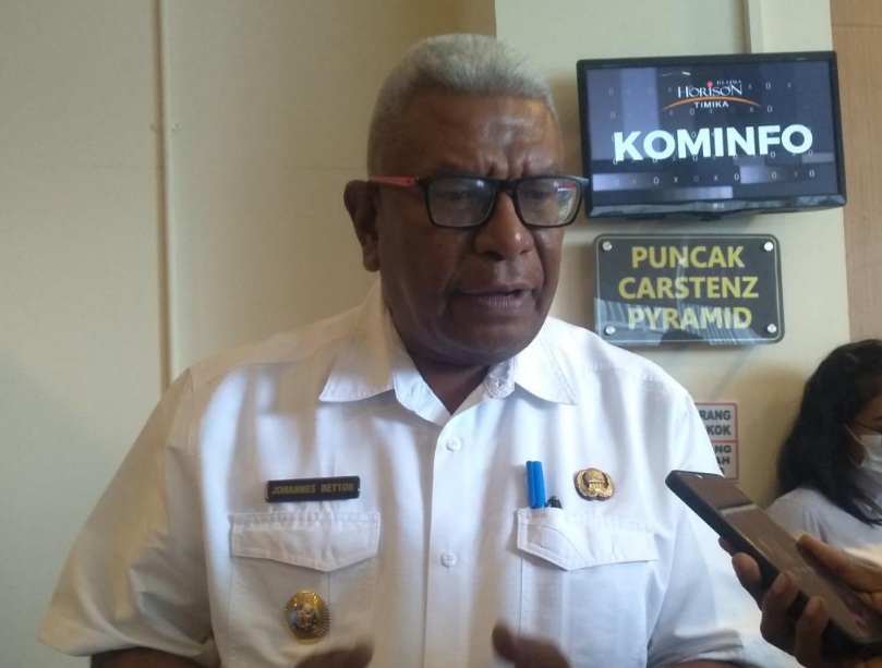 Ini Penjelasan Plt Bupati Mimika Terkait Rolling Jabatan