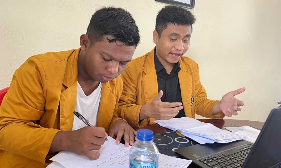 Tim Debat STIE JB Lolos ke Tingkat Nasional Pada Ajang Kompetisi NUDC 2023