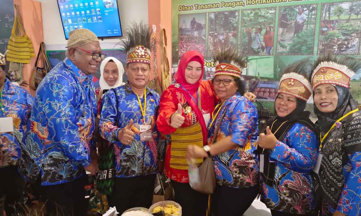 Daun Gatal Digemari Pengunjung di Pameran Penas KTNA Padang