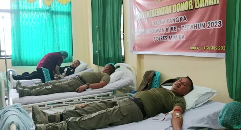 Jelang HUT ke 75 Polwan RI, Polwan Mimika Gelar Donor Darah
