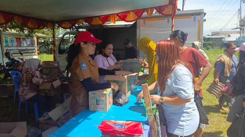 Warga Kwamki Baru Berterima Kasih Pemkab Mimika Gelar Pasar Murah