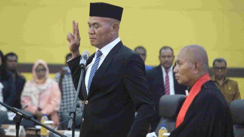 Usai Dilantik, Yustinus Tenawe Siap Mengabdi Untuk Daerah dan Masyarakat Mimika