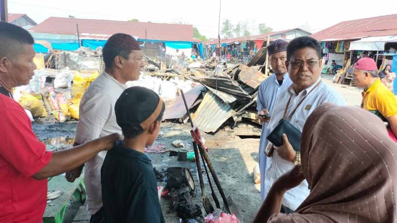 H Iwan Anwar Kunjungi Lokasi Kebakaran Di Pasar Sentral Timika