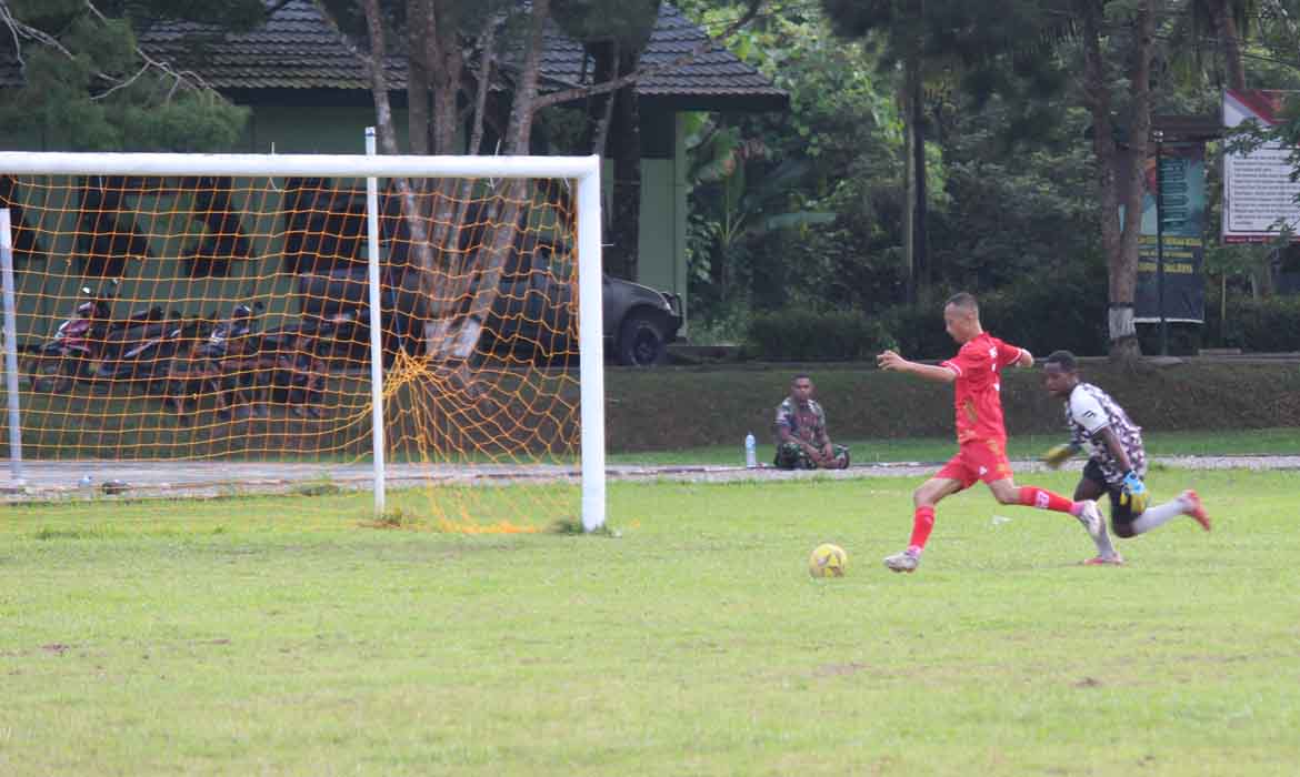 Kompetisi Bupati Cup 2023 : Raja FC Menang Telak 5-0 Atas Mpaigelah