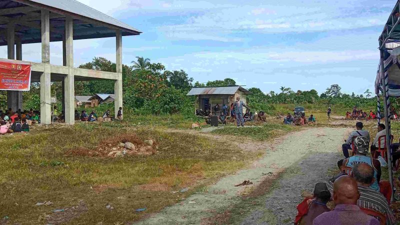 Gelar Reses I, Elminus Mom Siap Perjuangkan Usulan Rumah Layak Huni Dan Peningkatan Ekonomi OAP