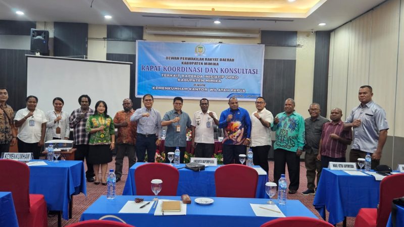 Sodorkan 6 Raperda Inisiatif, Kanwil Kemekumham Papua Apresiasi Bapemperda DPRD Mimika
