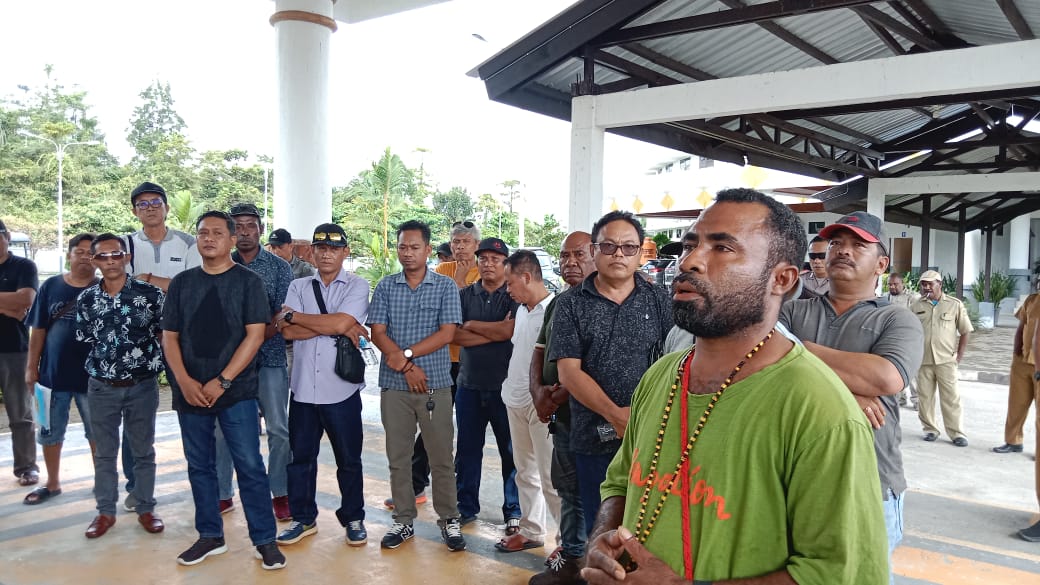 Taxi Online Maxim Banyak Gunakan Plat Luar, Begini Kata Taxi Rental