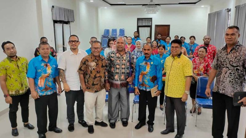 Kunker Ke Distrik Miru, Komisi A DPRD Mimika Apresiasi Kantor Baru Distrik Serta Mempertanyakan Penangan Sampah Dalam Kota