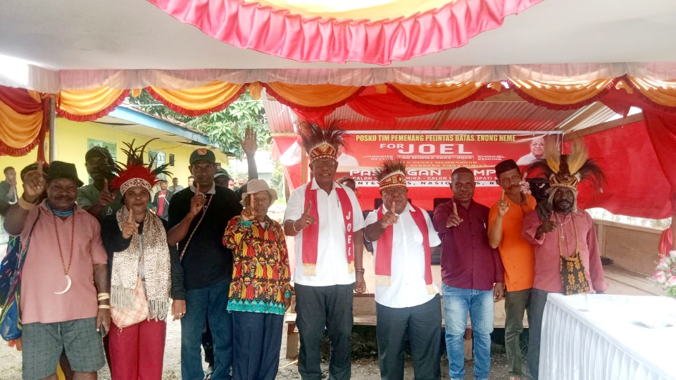 Resmikan Posko Pelintas Batas ‘Enong Neme’ di SP 4, Ketua Tim: JOEL Tokoh Yang Kami Tidak Ragukan Dari Sisi Manapun.