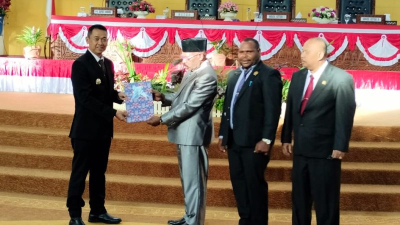 Tujuh Fraksi DPRD Menyetujui Delapan Ranperda Non APBD Ditetapkan Menjadi Perda