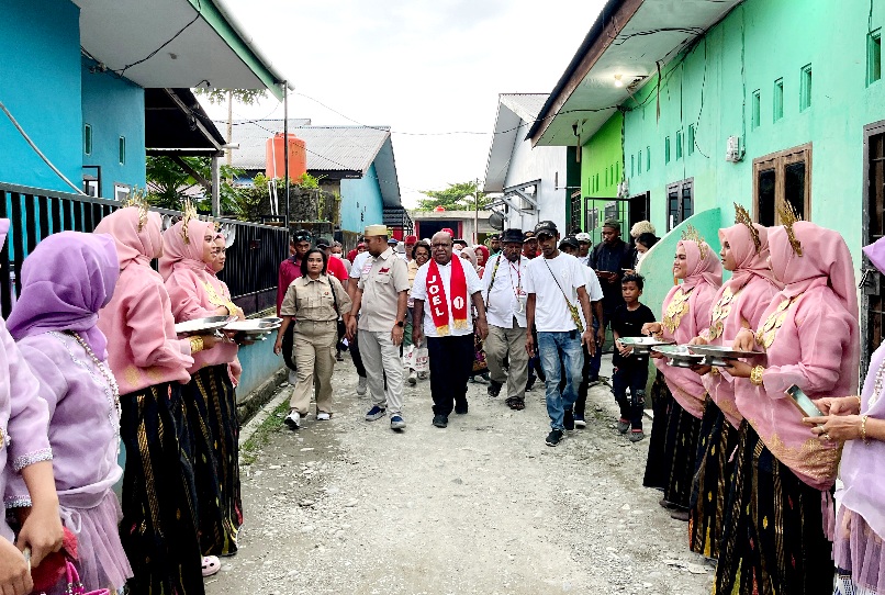 Ratusan Relawan Gabungan Posko Honai Angin Mamiri, Ex Pasar Damai dan Pemuda-Pemudi Milenial Berikan Dukungan Untuk JOEL