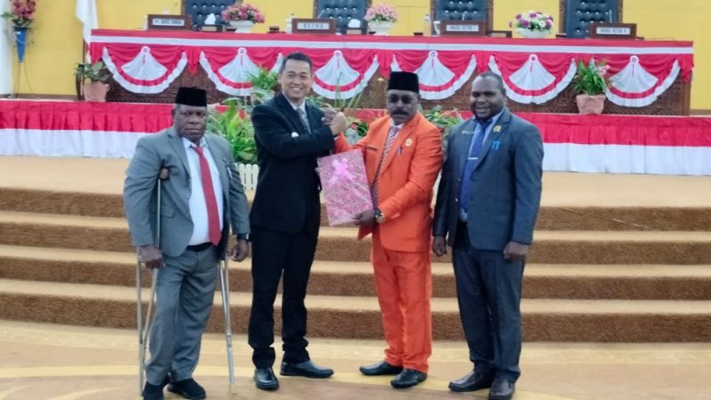Sah, APBD Mimika Tahun 2025 Ditetapkan Sebesar 6,3 Triliun