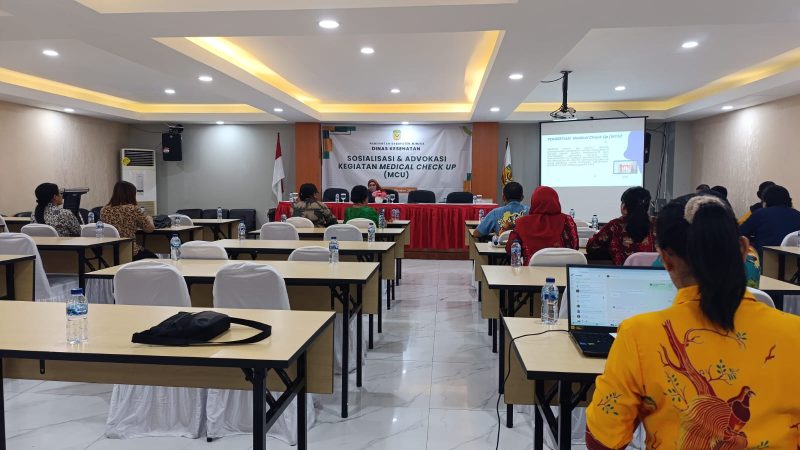 Yuk Cek Kesehatan! Dinkes Mimika Luncurkan MCU pada HKN 2025