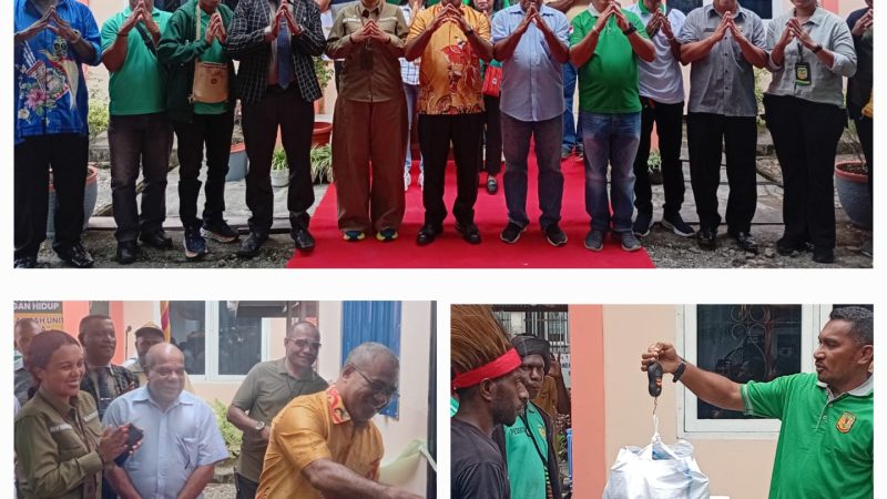 Kios Bank Sampah di Mimika Resmi Beroperasi: Sampah Bernilai, Cuan di Miru – Sembako di Wania