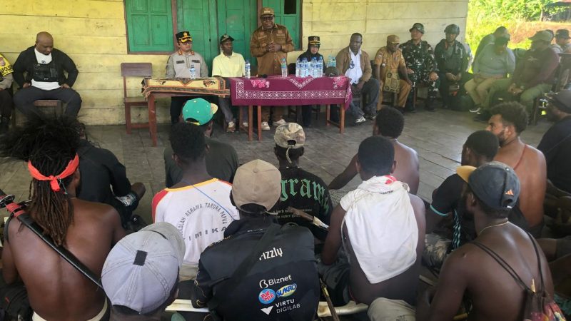 Pemkab Mimika, DPRK dan Forkopimda Turun Langsung Dengar Keluhan Masyarakat Terkait Konflik Tapal Batas di Kapiraya