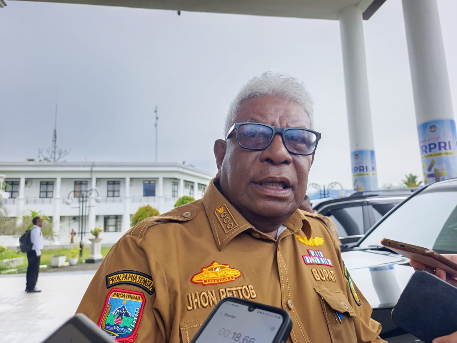 Pekerjaan Kerap Molor, Bupati Mimika Tegaskan Tak Terulang di APBD 2026