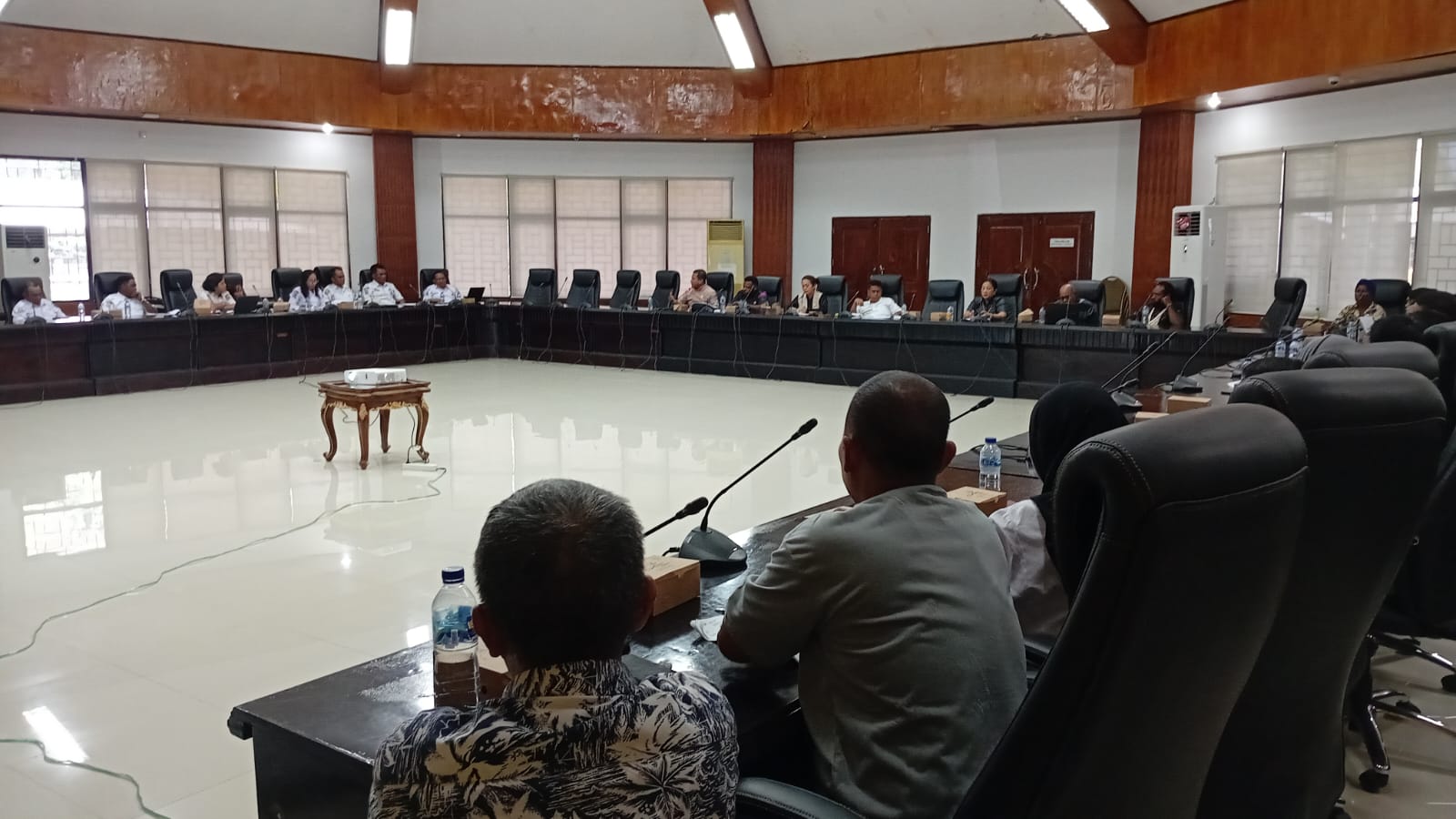 Komisi II DPRK Mimika Gelar RDP dengan Disperindag dan FPPPST, Ini Hasilnya!